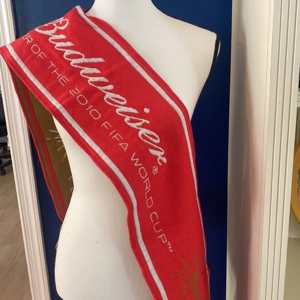 Vintage Rare Budweiser 2010 FIFA World Cup Match Soccer Red Knit Scarf